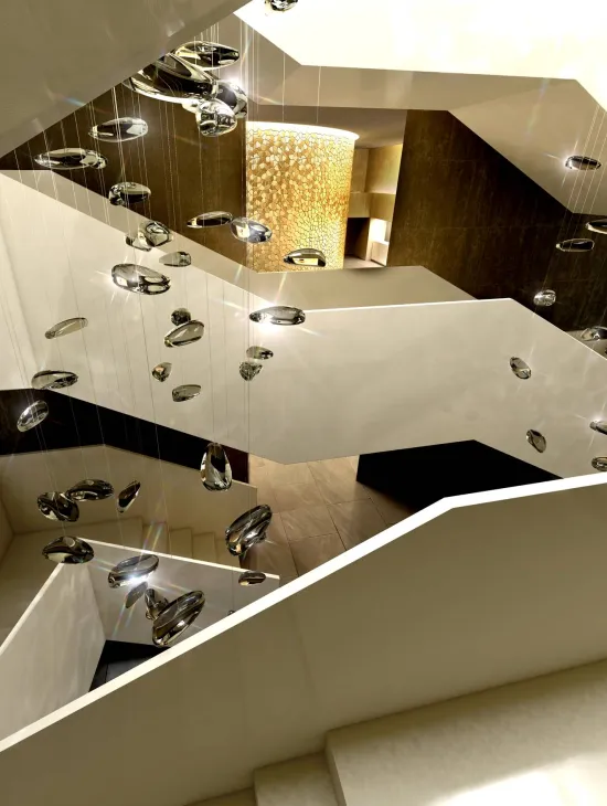 Treppenhaus zum Eingang in die unterirrdische Kinderoper.